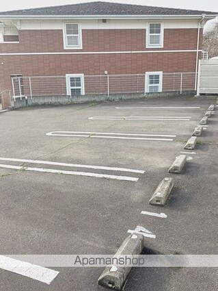 カーサ　セレノ[1LDK/56.47m2]の駐車場