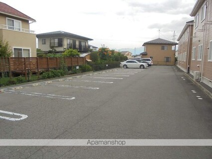 シンキメーラ　Ｂ[1LDK/50.07m2]の駐車場