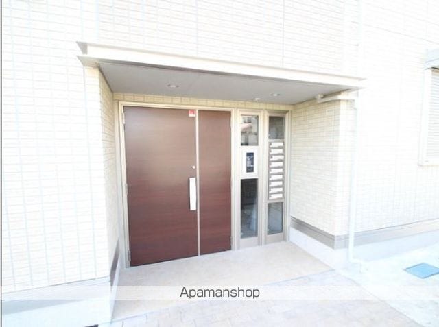 Ｄーｒｏｏｍ西平山Ａ棟[1LDK/33.41m2]のエントランス1