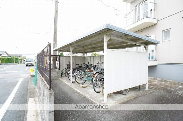 マンション中瀬の外観写真