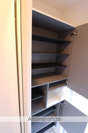 セレナ[2LDK/62.92m2]の玄関