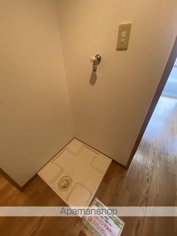 KOIKE BLGの内装写真