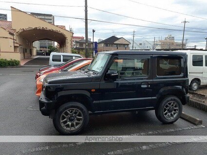 カーサ・トレス[1K/27.18m2]の駐車場