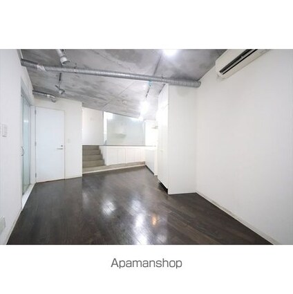 メイプル新中野[1R/36.72m2]のリビング・居間