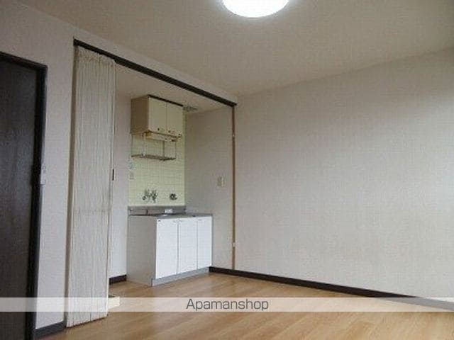 オーエスコーポ蔵前の内装写真