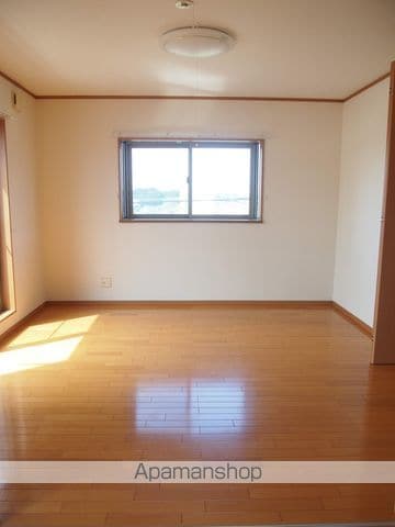 グリーンハイツ高尾崎C棟の内装写真