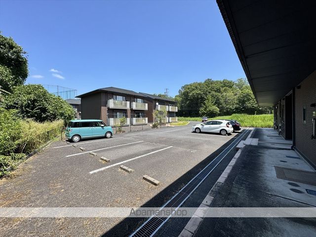 VILLAGE,EMONIのその他写真