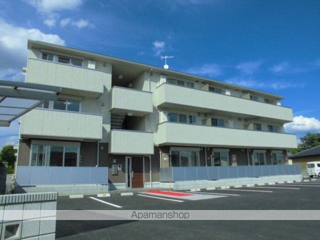 東武伊勢崎・大師線 東武和泉駅 徒歩9分 3階建 築11年の外観写真