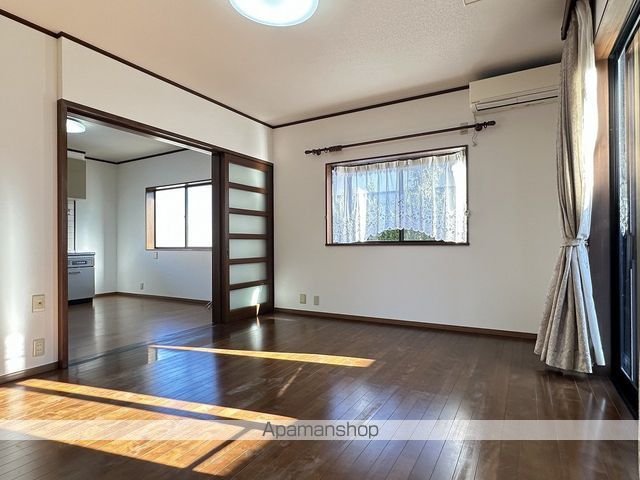 磐田市 2階建 築31年の内装写真
