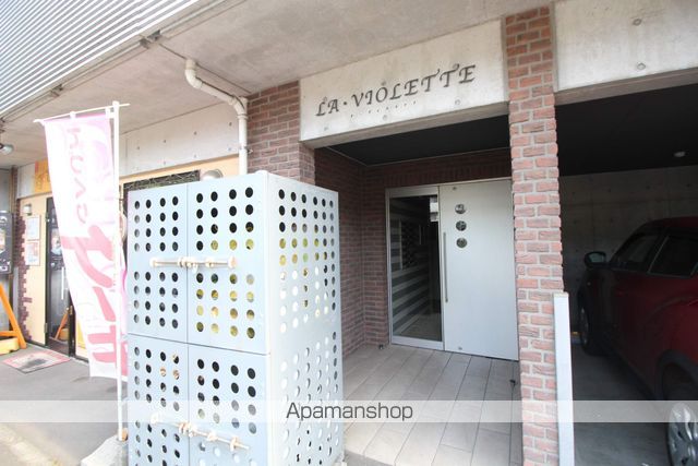 LA・VIORETTEの玄関写真