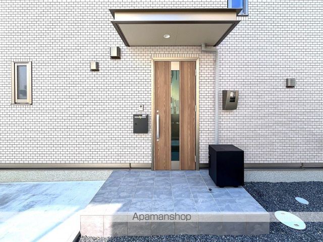 京成電鉄松戸線 滝不動駅 徒歩13分 2階建 新築の玄関写真