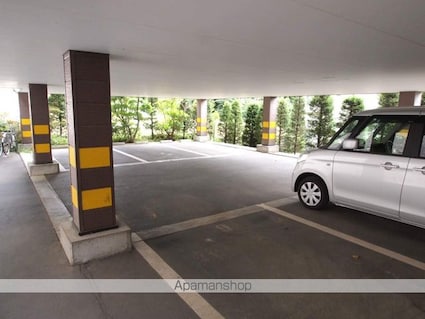 コーポウェイラ５３[2K/33.13m2]の駐車場