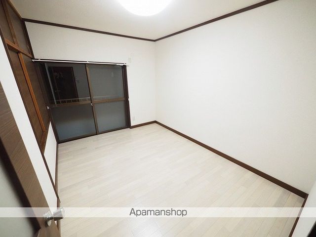 コーポ中由の内装写真
