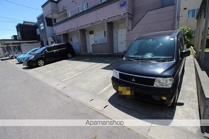 Ｍ’Ｓプレステージ[1K/26.49m2]の駐車場4