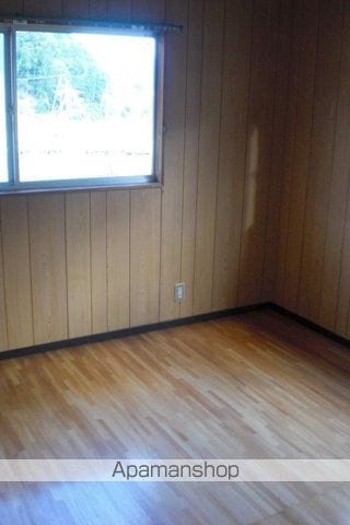 安芸高田市 2階建 築41年の内装写真