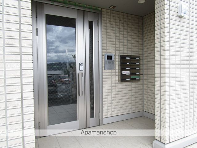 コリーヌ ベルビューの玄関写真