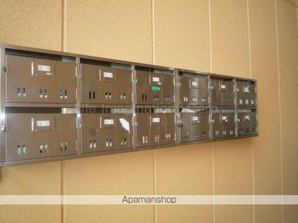 コーポ衣川[2LDK/51.03m2]の共用部2