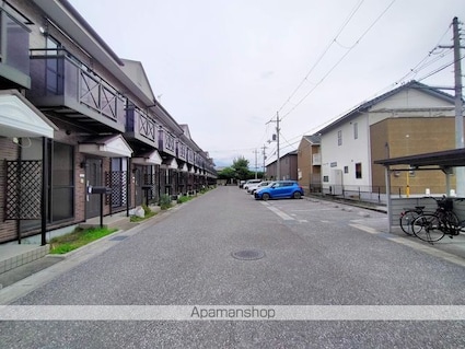クレストビレッジⅡ[2LDK/59.62m2]の駐車場