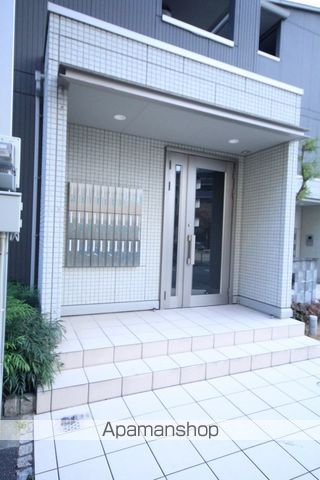 サンシャリテ向丘B棟の玄関写真
