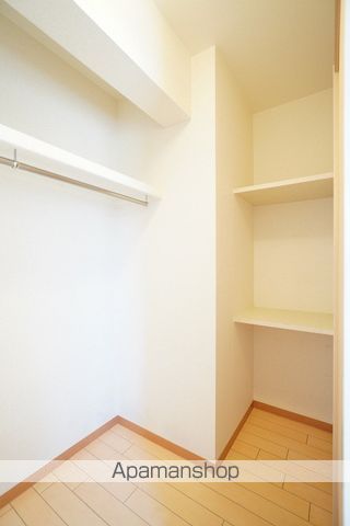 FENNELの内装写真