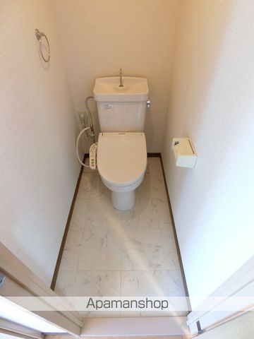 サープラス アイの内装写真