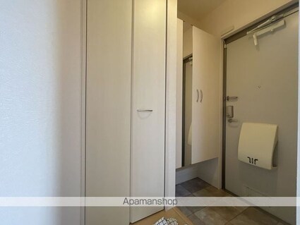 和歌山県和歌山市松江東４丁目[1LDK/44.2m2]の玄関