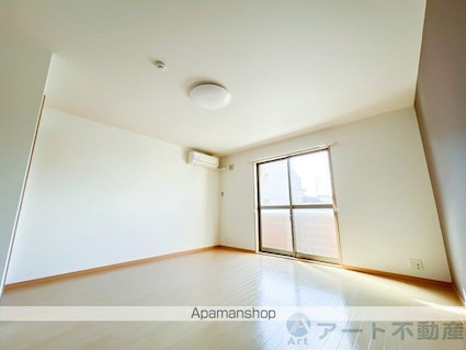 グローリーアース[1K/31.57m2]のリビング・居間