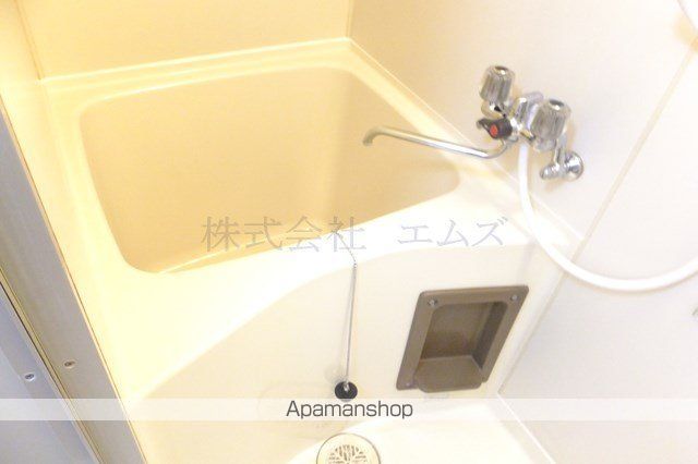 アーバンクリスタルの内装写真