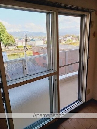 エバーグリーン桜川[2LDK/57.42m2]のバルコニー