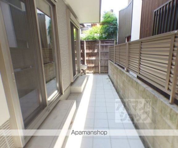 吉田上大路町貸家の内装写真