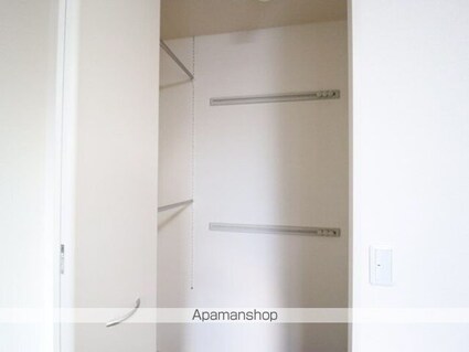 ルミエール　Ⅰ[1K/26.71m2]の収納