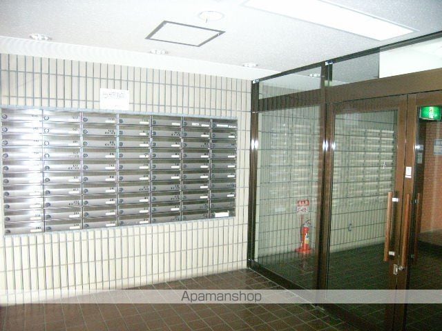 サウスフォーIIの玄関写真