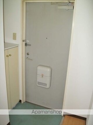 エスメラルダ[1R/22.8m2]の玄関