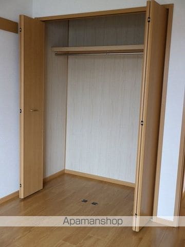 グランデパインヒルズBの内装写真