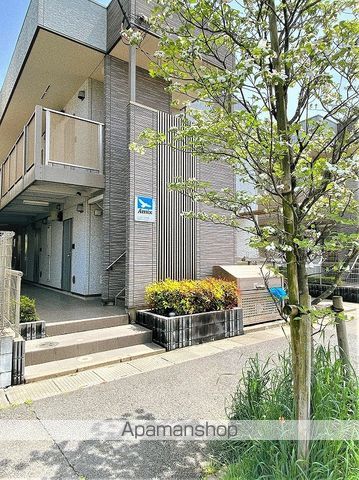 シーダーベルクBの外観写真