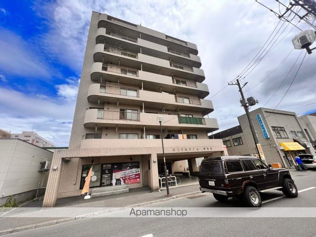 オリンピア南9条マンションの外観写真