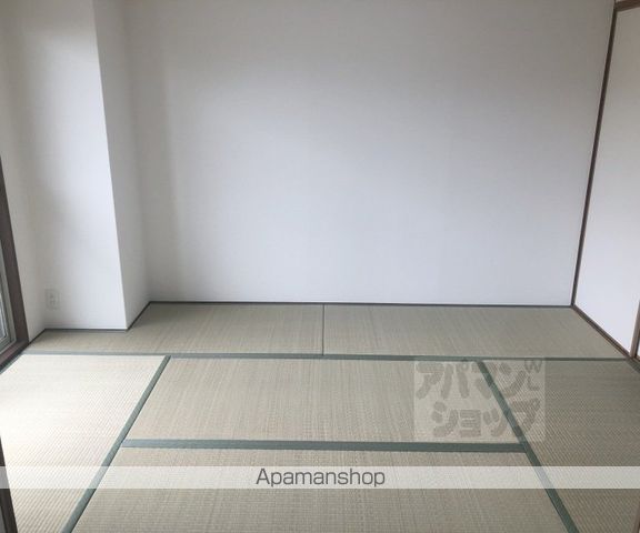 エクラ桂駅前の内装写真