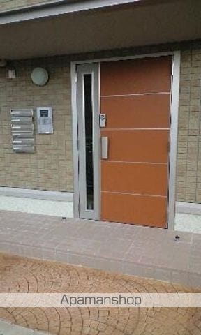 ヴァンクールC棟の外観写真