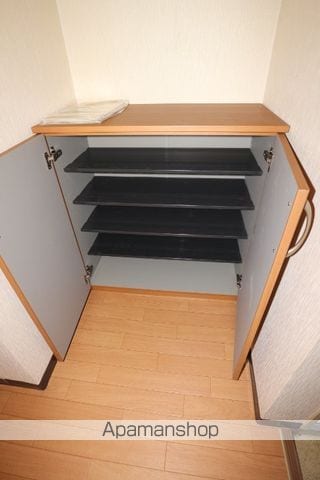 ロイヤルシャルム尾津の内装写真