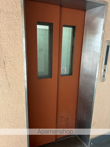 シャインビルの内装写真