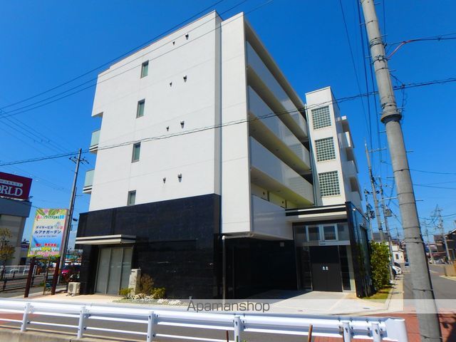 プレシス枚方の外観写真