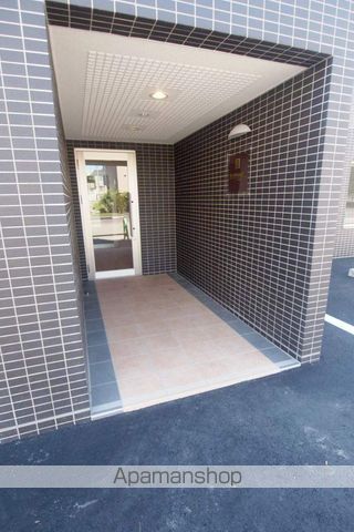 RENT南郷の玄関写真