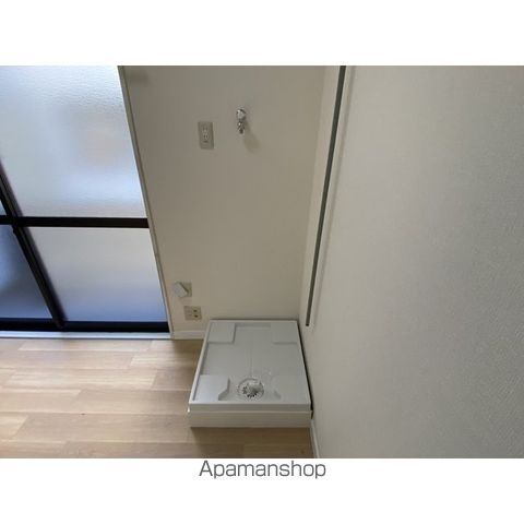 オリーブの内装写真