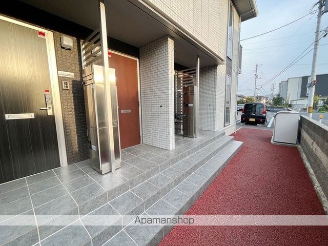 愛媛県松山市西石井２丁目[2LDK/59.87m2]のエントランス