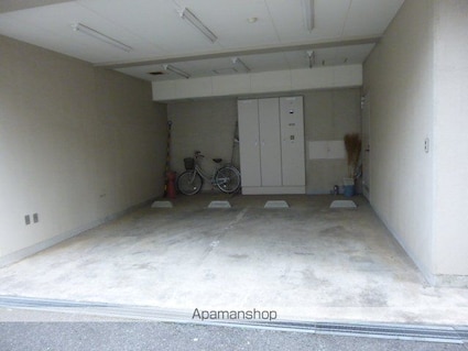 クレール目黒[1K/25.2m2]の駐車場