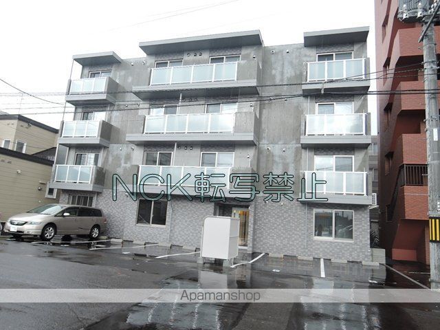 LAPLACE EASTの外観写真