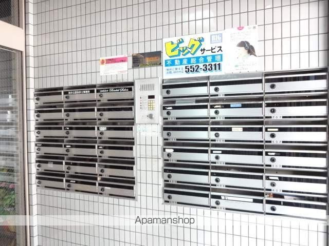 パールタウン大通の内装写真