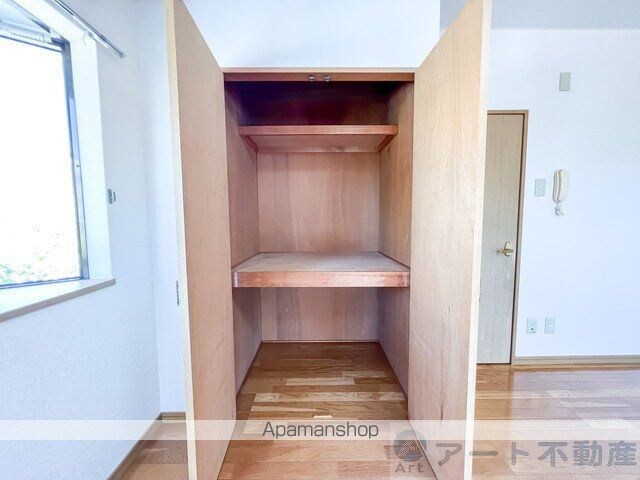 土井ビル[1K/30.53m2]の収納