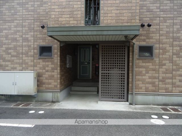 JUN HOUSE A棟の玄関写真