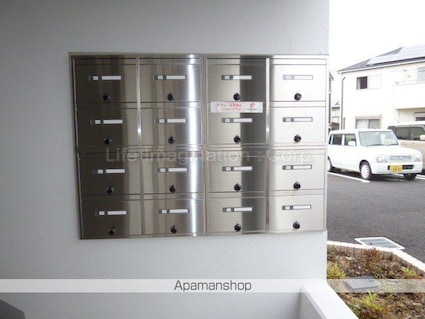 カモミール[2LDK/60.18m2]の共用部3